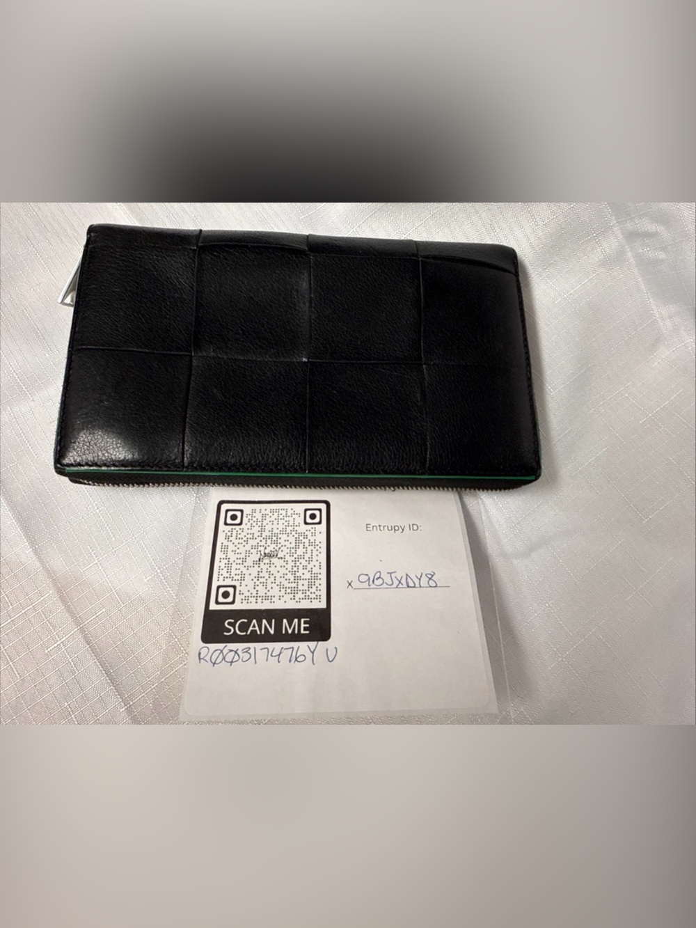 Auth Bottega Veneta Cassette Maxi Intrecciato Zip Wallet black/parakeet green